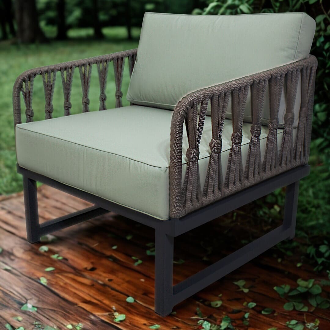 Poltrona Sevilha Utildecor: alumínio tubular, corda náutica e conforto para áreas internas e externas